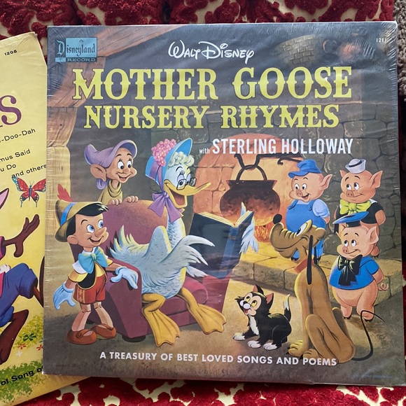 2 Sealed Disney Records / Vinyl Mother Goose Nursery Rhymes and Uncle Remus. - Picture 2 of 8